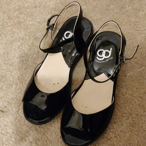 Gravity Defyer flats